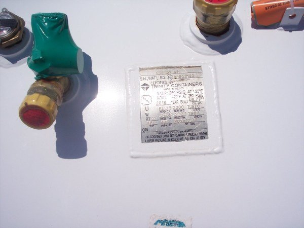 2000 Gallon Propane Tank - Image 2