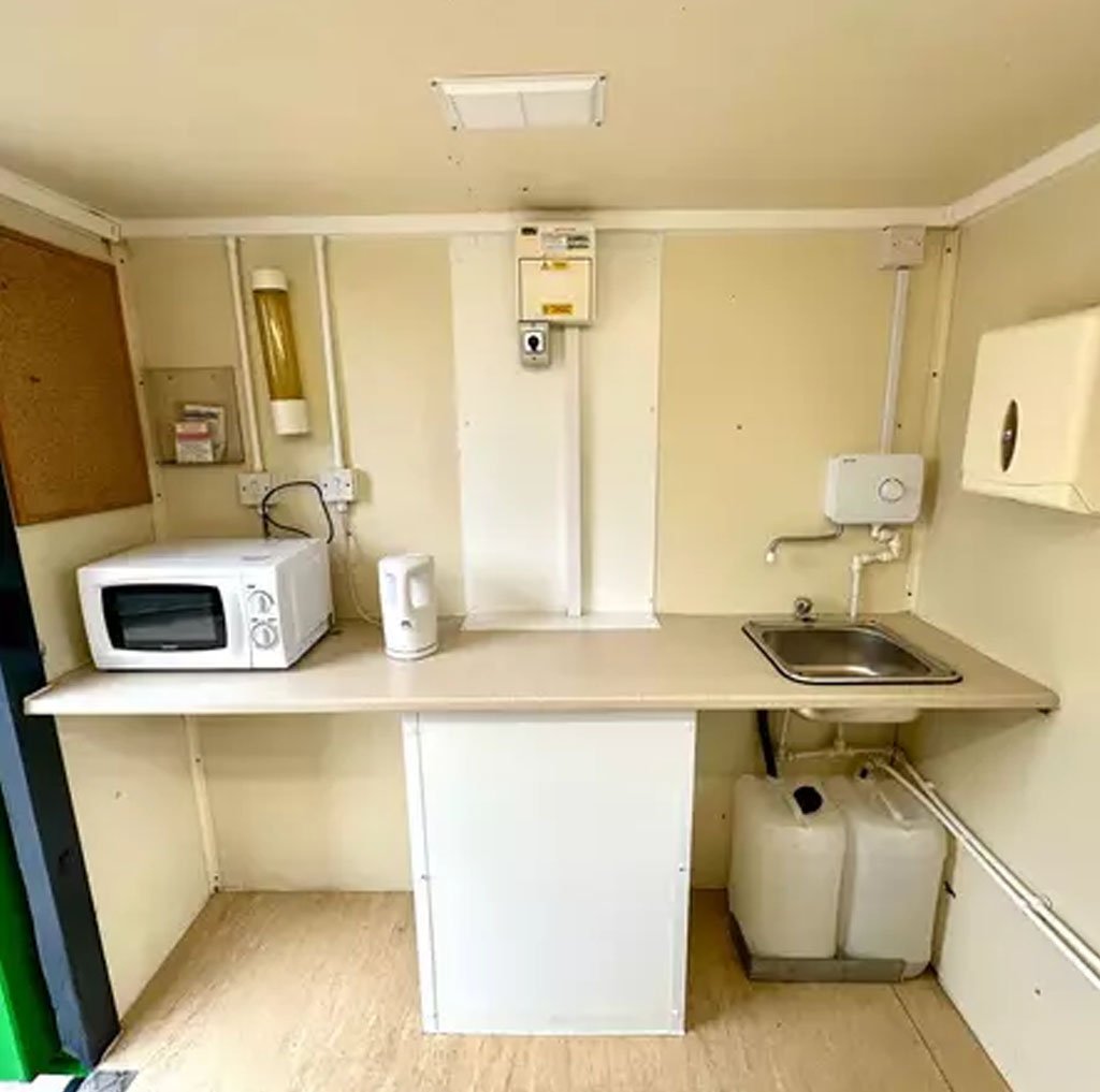 Groundhog Towable Mobile Welfare Unit — 2010 Model, Diesel Generator - Image 8